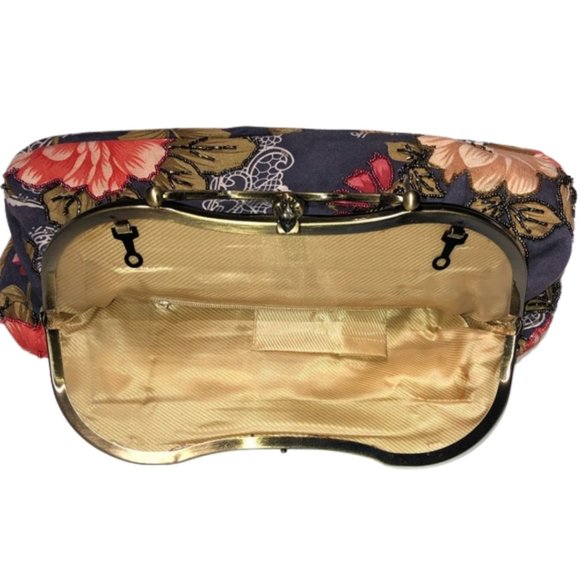 Vintage Floral Bag with Beaded Accents and Decorative Metal Handle and Clasp - Picture 8 of 13